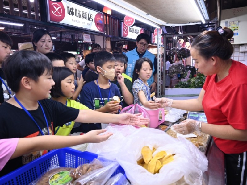 「溪畔市場夏令營」:孩子們的市場探索之旅,體驗台灣傳統市場文化