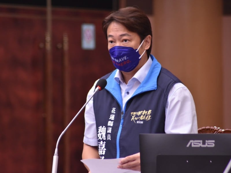 美崙工業區燃料惡臭悶燒「戴奧辛」毒害居民健康! 魏嘉賢要求縣府立即重罰廠商 追究賠償責任