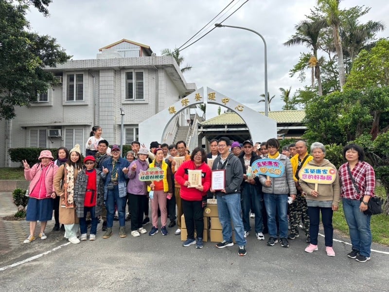 玉榮康家台東暖心行 住民傳愛到慎修