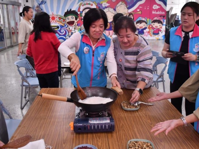 吉安鄉公所辦理紓壓減壓文康活動