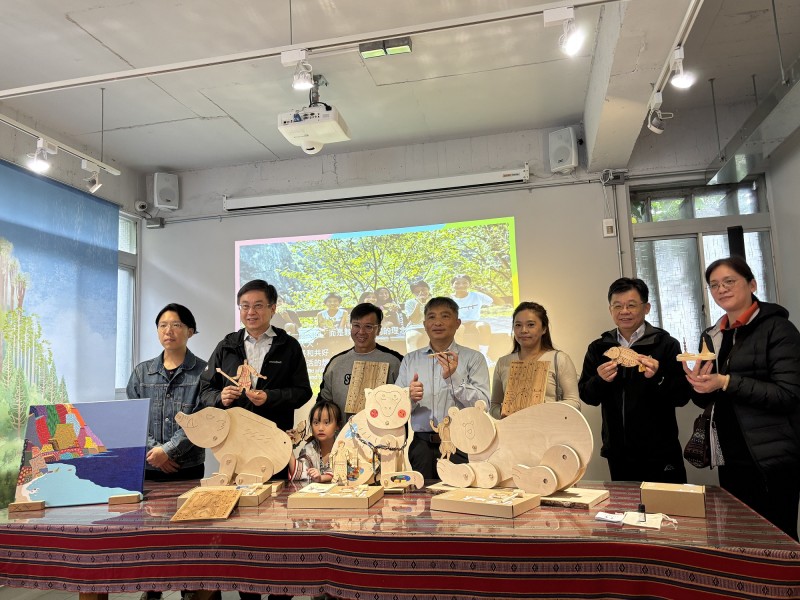 「台灣原木美育體驗工坊」今成果發表 「木育童玩」、「木育香氛」展示互動體驗