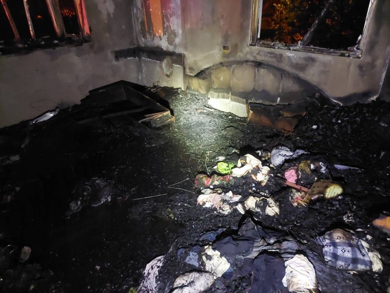 鳳林山興住宅2樓臥室「火光夾帶濃煙」消防及時撲滅