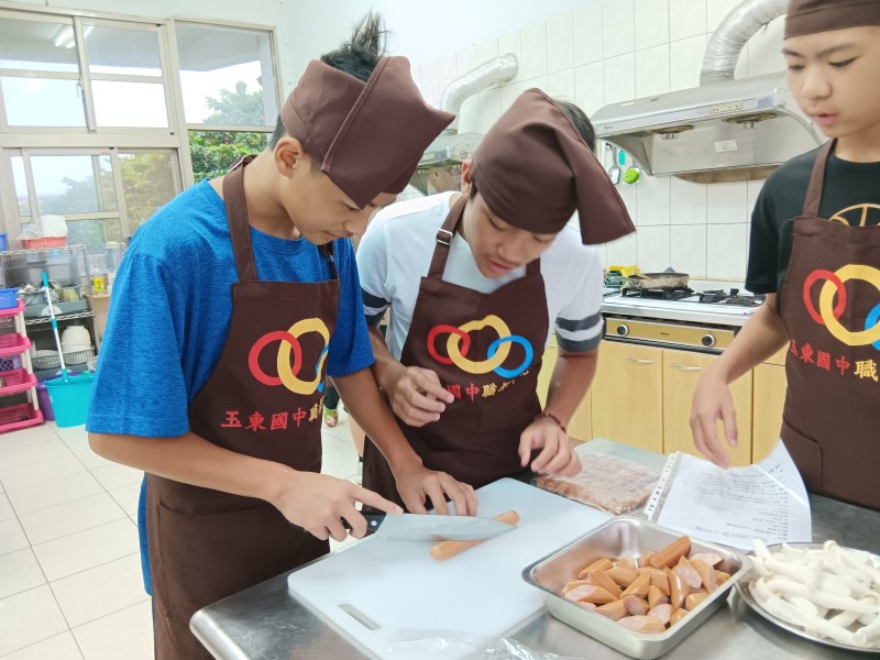花蓮國中小「職業試探寒假營隊」開跑!