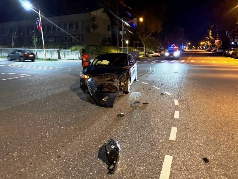 閃光號誌未禮讓釀車禍 其中一名駕駛酒精濃度達0.65 依涉嫌公共危險罪移送偵辦