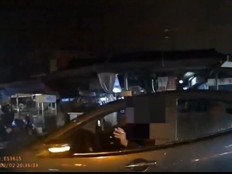 酒醉要開車不聽員警勸阻 發動還重踩油門