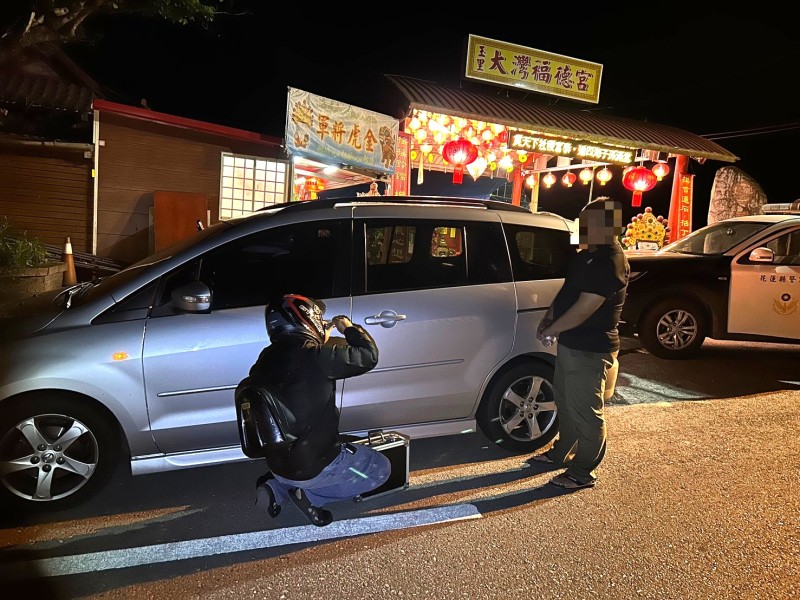 土地公巧留信徒祈福 警民合力解鎖 葉男感激: 可能想多留我一會兒