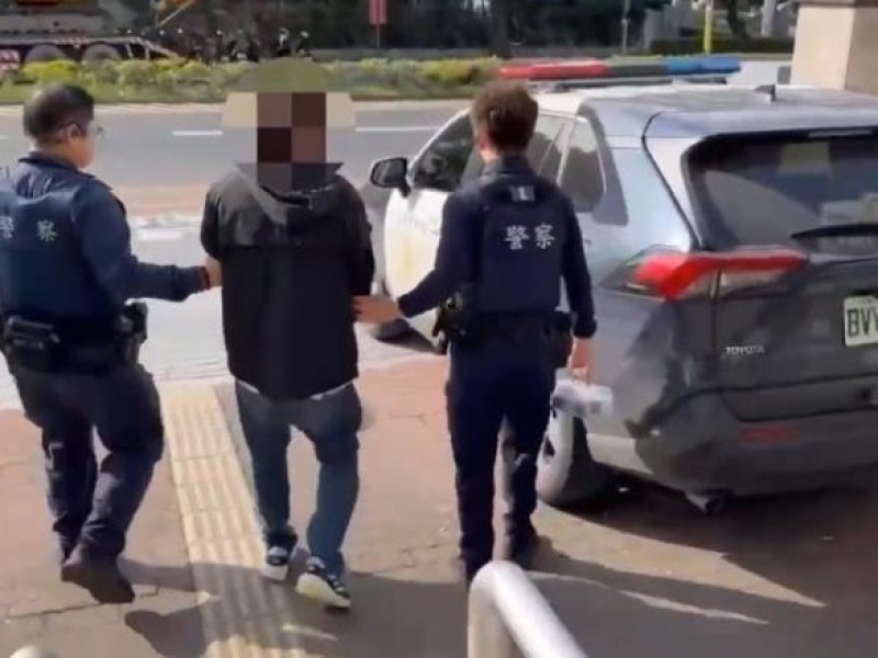 取締紅線違停 竟抓到通緝犯跟毒品