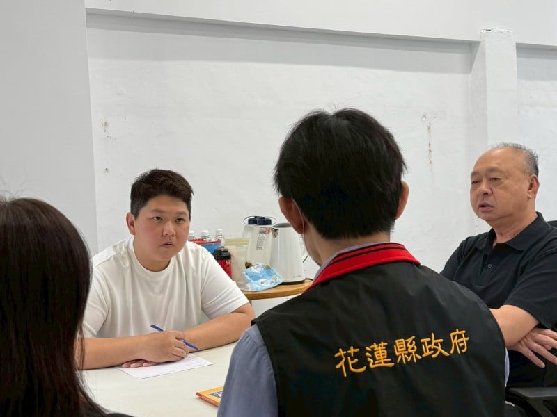 控訴知名全美語學校「暴力、隱性體罰」民代第一時間關切 家長: 感到憤怒與心疼