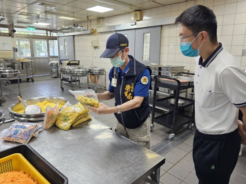 花蓮學童午餐吃得安心!縣內校園自設廚房與團膳業者稽查全數合格