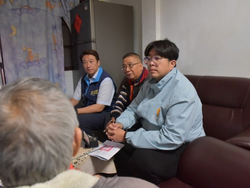 魏嘉彥前往關懷急難救助案家