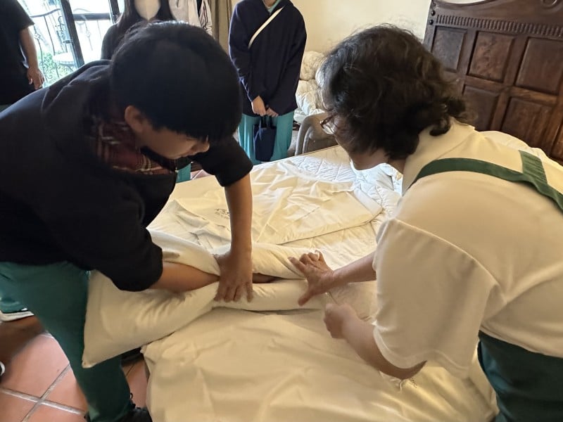 玉里就業中心打造「職涯探索日」學生「全面體驗」飯店服務、法治觀念