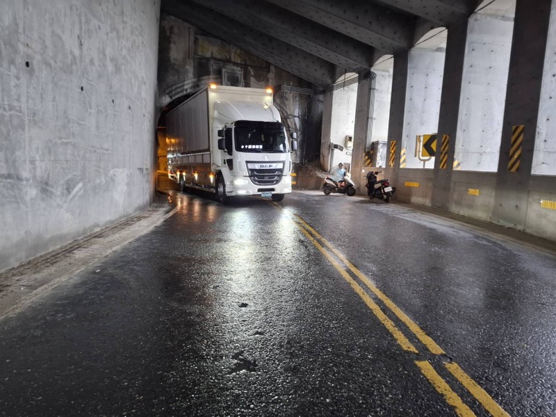 中央氣象署發布豪大雨特報！蘇花公路多處淹水、台9丁線和仁段土石滑落中斷通行