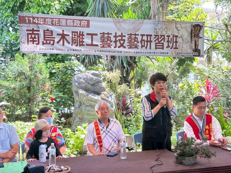 縣府主辦南島木雕工藝傳承研習班結業 傳承匠心藝術