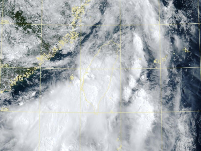 豪雨特報! 花蓮山區、蘭嶼、綠島 有局部大雨發生機率