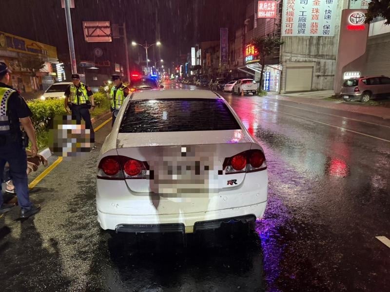 駕駛無照、副駕藏毒 全部抓起來