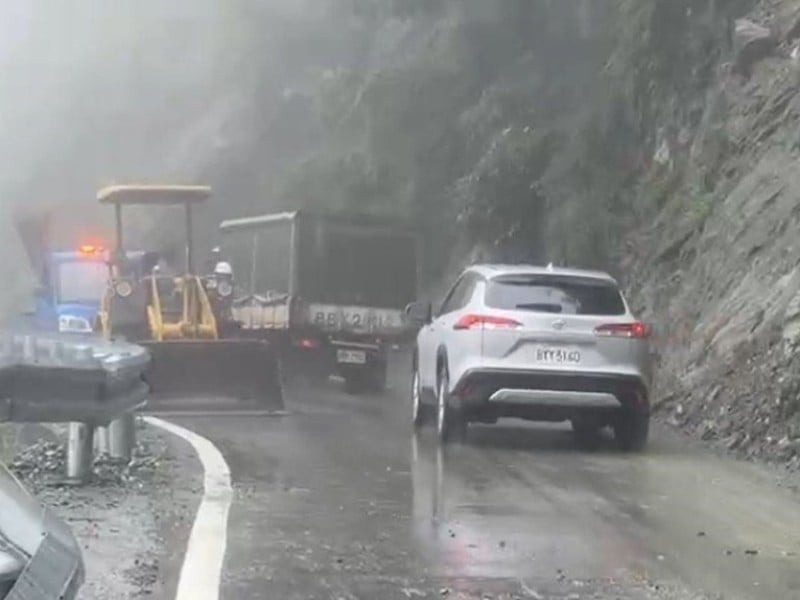 台8線豁然亭路段11:00提前搶通