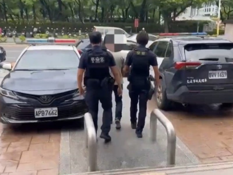 警察在花蓮市區取締交通違規竟抓到毒品