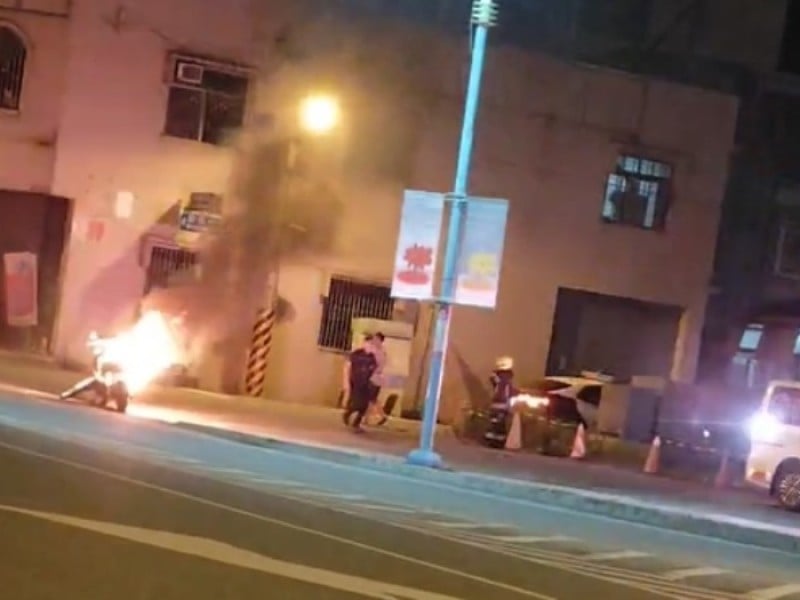 慶豐昨晚發生微型電動車起火事件