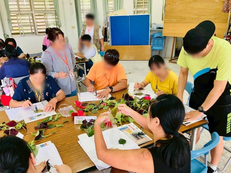 「愛奇兒」照顧者「紓壓一日營」開啟序幕