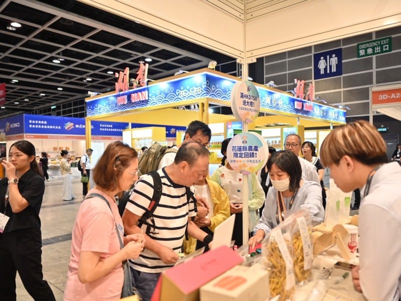花蓮農特產品亮相「香港美食博覽」六家優質業者聯手展出 港人熱情品嚐花蓮好味