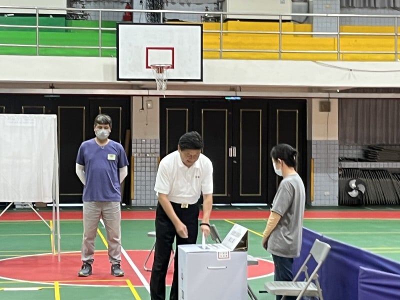 傅崐萁投票:希望今天過後有乾淨、便宜的電,國人同心團結