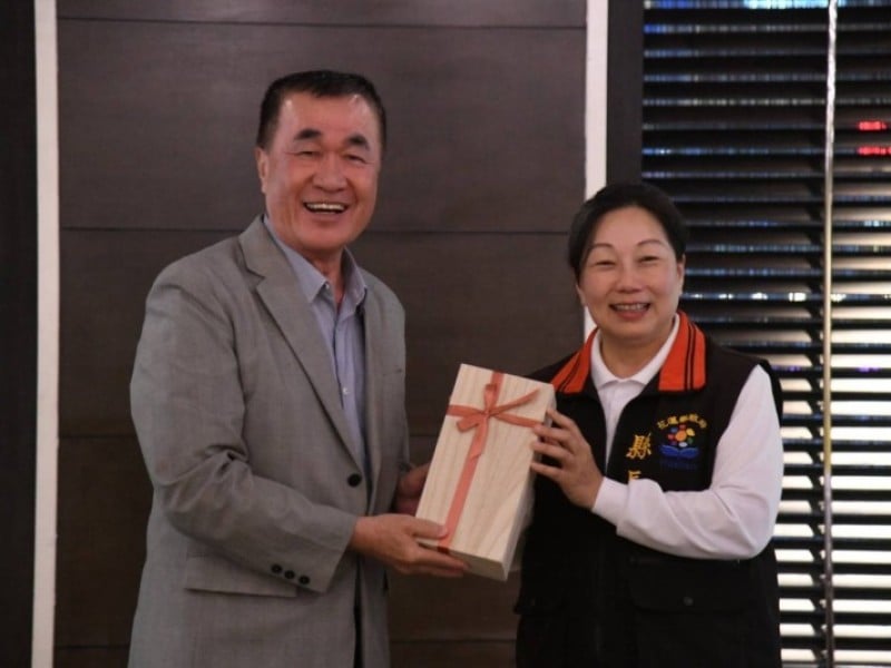 花蓮縣長徐榛蔚率團隊赴台北市交流