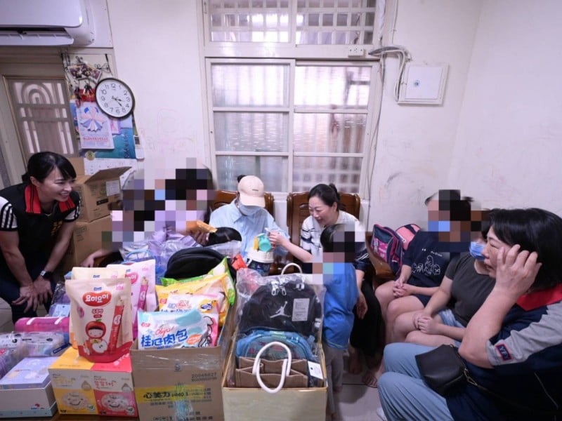 徐榛蔚縣長親赴慰問 專責窗口啟動全力協助九寶家庭