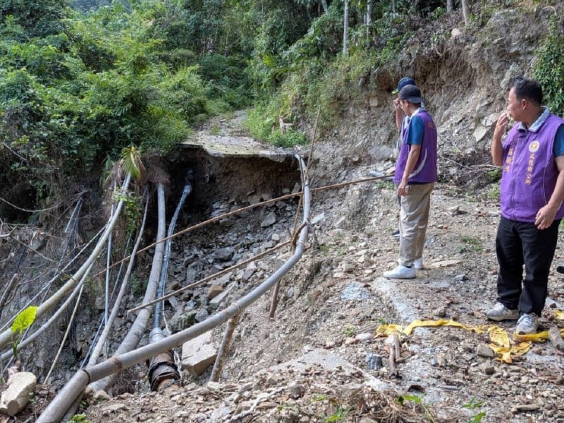 豪雨沖毀、地基掏空「舞鶴15鄰及魯母子農路」丹納絲災損會勘 亟需儘速復建