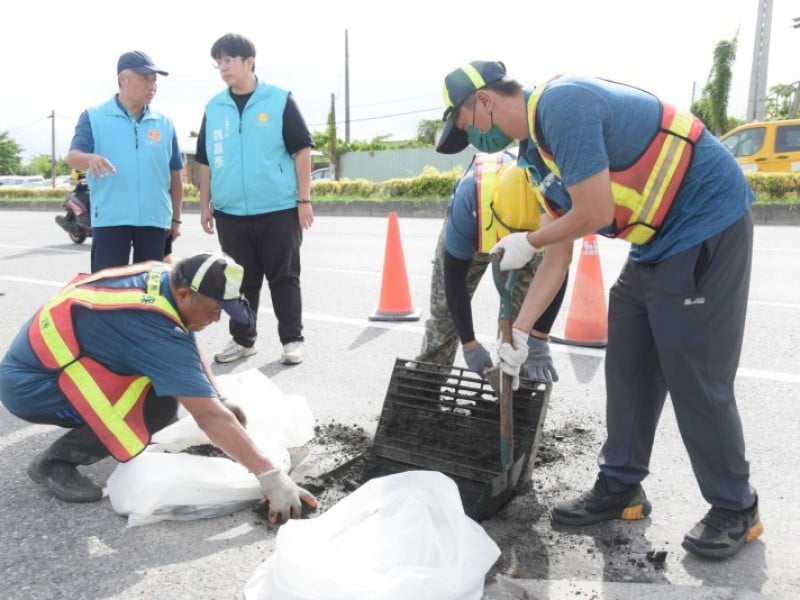 因應颱風來襲 花蓮市預防性清溝