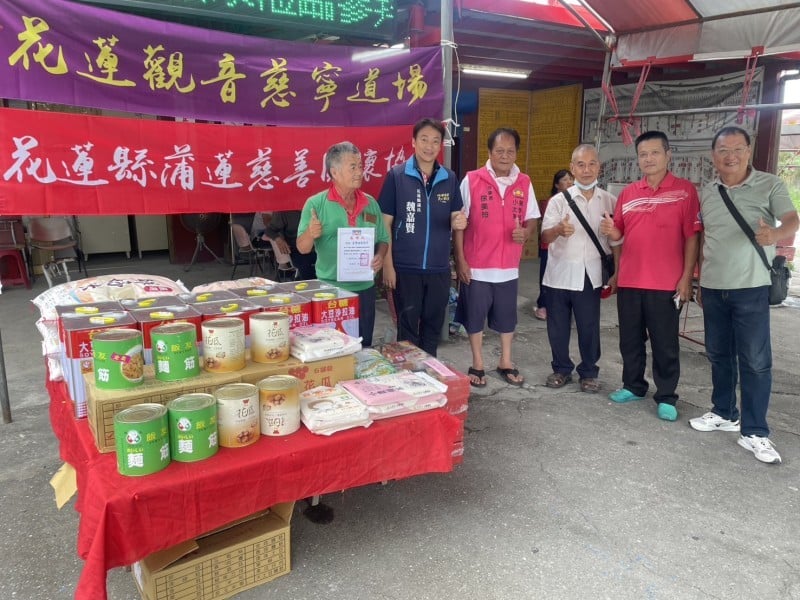 魏嘉賢轉介正義宮、蒲蓮慈善關懷協會、觀音慈寧道場捐贈物資助秀林小太陽學堂