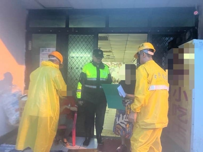 因應「樺加沙」颱風 新城警分局協同秀林鄉公所啟動預防性撤離