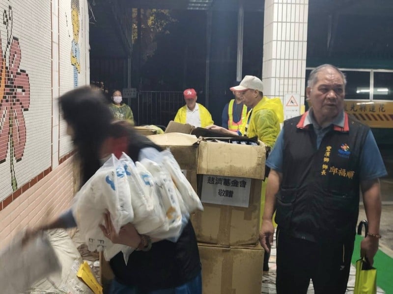 馬太鞍堰塞湖洪災 ! 豐濱鄉公所即刻行動 支援光復鄉災民 鄉長邱福順: 攜手同心 陪伴災民度過難關