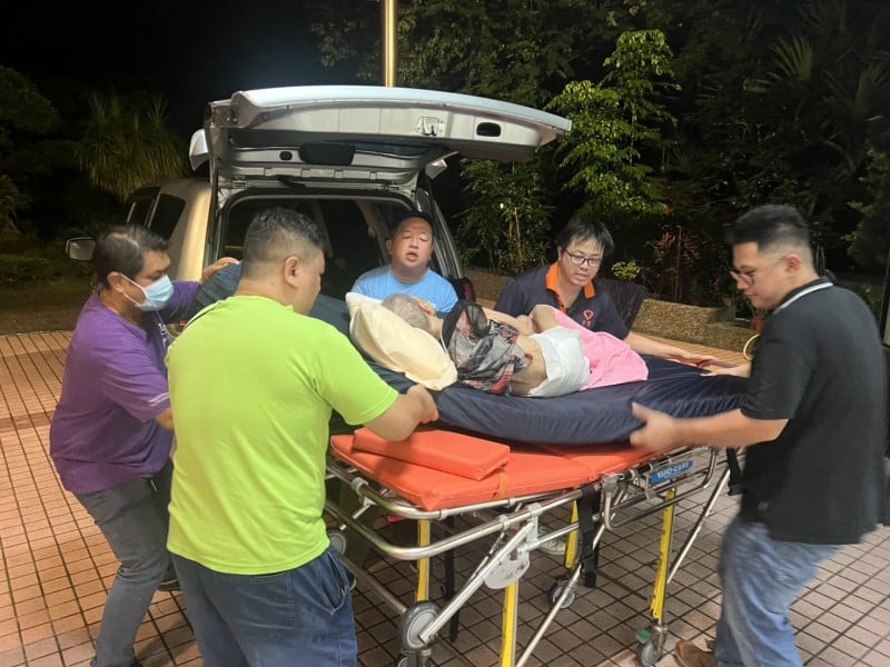 47名長者漏夜轉移脫險 ! 光復長照中心洪水前夜緊急大撤離、吉豐養護所緊急收容