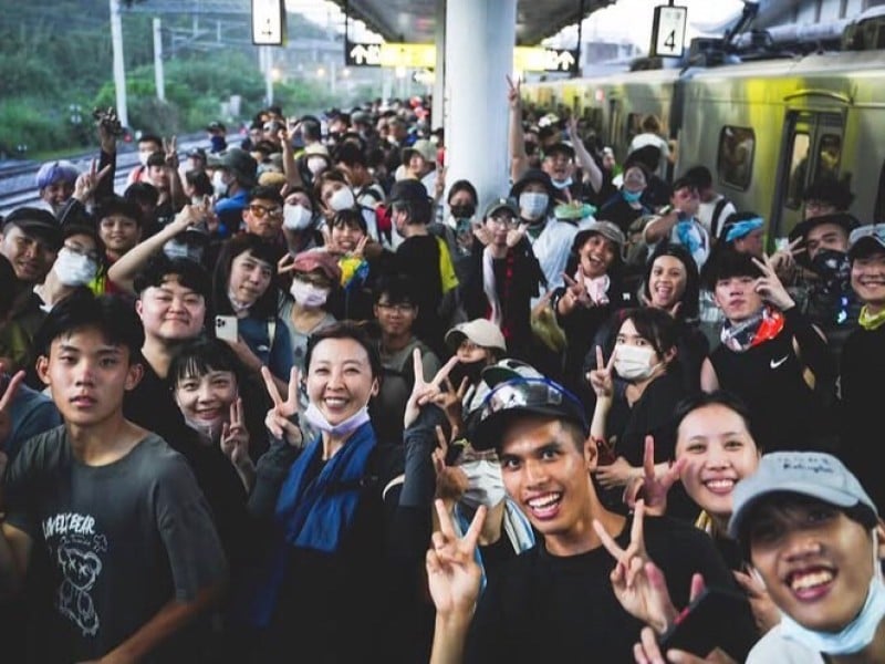 中秋節連假首日「鏟子超人」創新高 !  光復火車站進出5.12萬人次