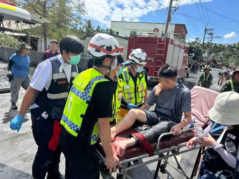光復鄉男子腳卡水溝 消防即刻搶救助脫困
