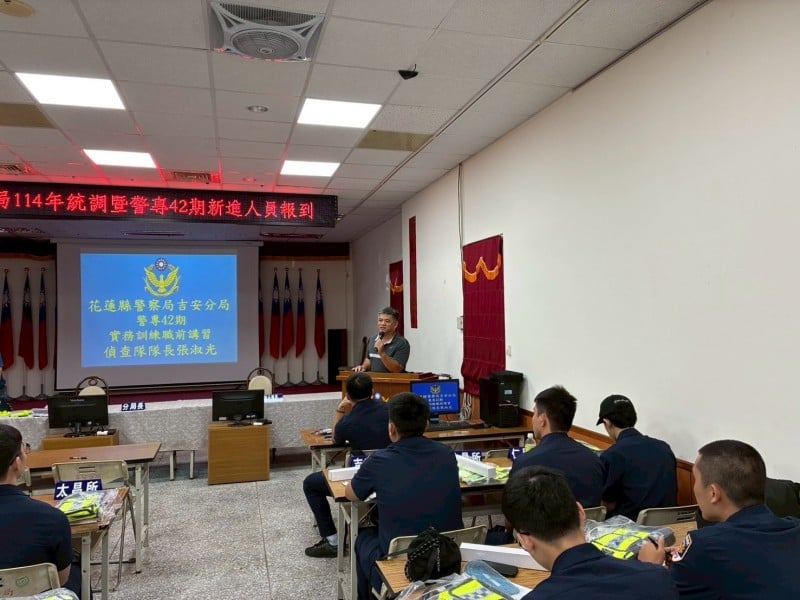 警專42期畢業生與統調人員報到 吉安分局新增35名生力軍!