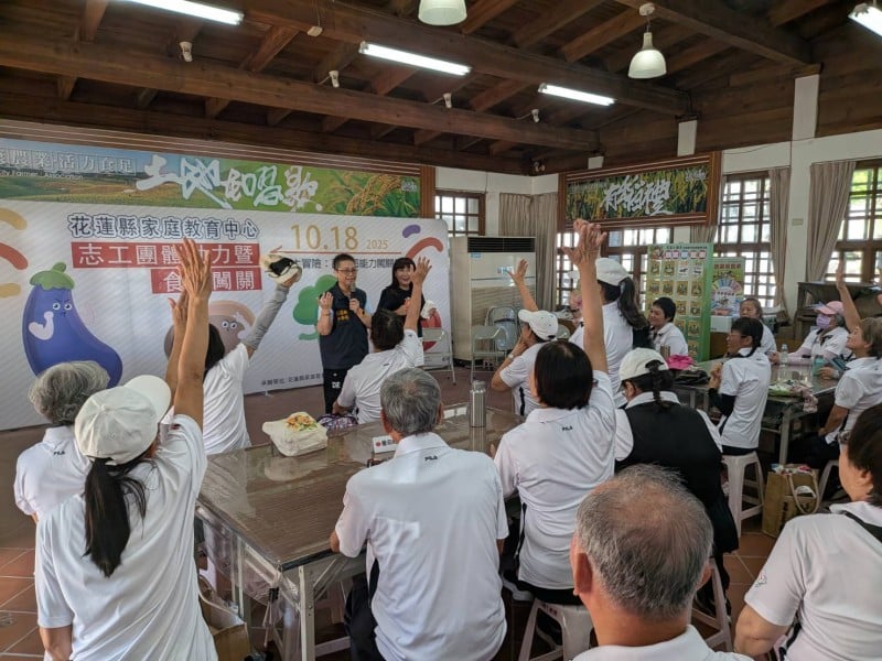 少年警察隊結合教育處家庭教育中心,至校園、社區親職教育列車反詐騙宣導