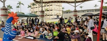 祖孫共融 歡笑連結世代情感