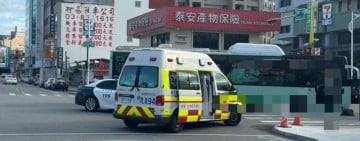 公車與行人發生碰撞 行人重傷