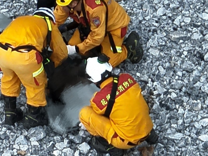 車停蘇花錦文隧道 駕駛不明原因墜崖亡