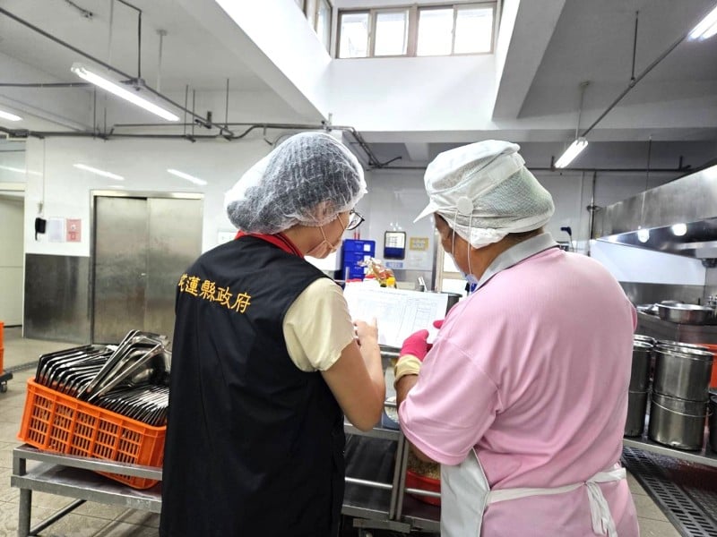 防範非洲豬瘟疫情 ! 稽查25間花蓮縣學校 午餐廚房「全未使用豬肉」