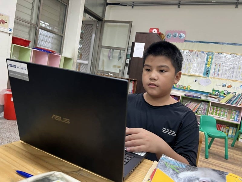 華碩文教基金會捐贈再生電腦 打造大禹國小智慧學習環境