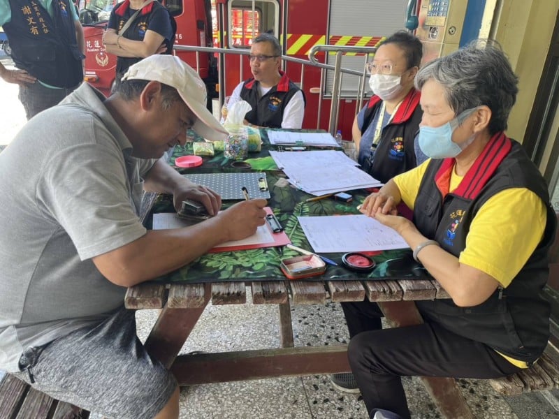 第一線救災衍伸工作權益議題 ! 縣府「馬太鞍溪堰塞湖潰壩」災區 人員可專案加班費或補休