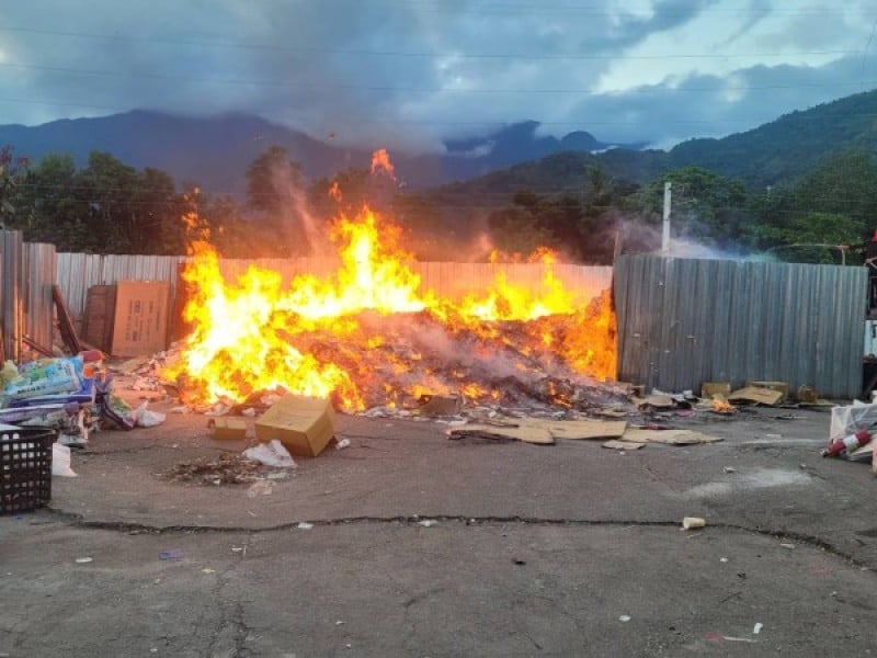 玉里民間資源回收場火警