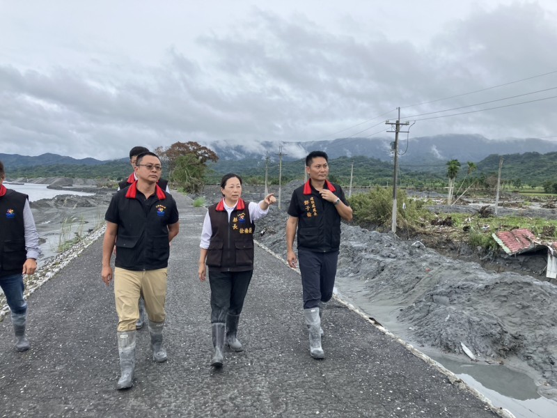 徐榛蔚責成相關單位提升排水防洪措施