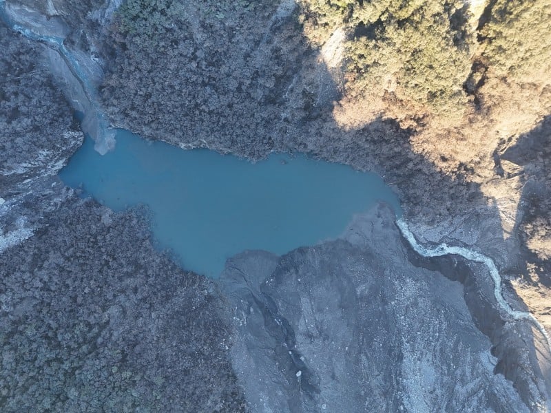 三個堰塞湖目前對下游河道水位抬升影響甚微