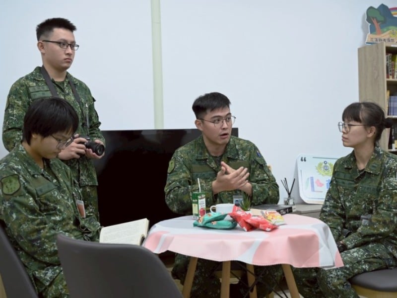 花蓮市圖為後備旅官兵注入書香能量