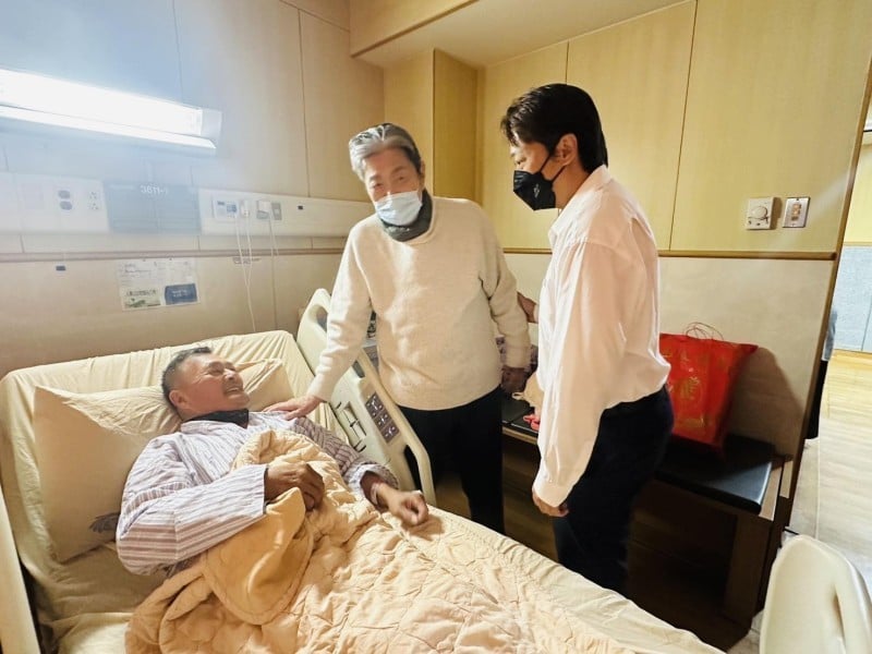 「超人村長」王梓安積勞成疾手術 魏嘉賢前往探視