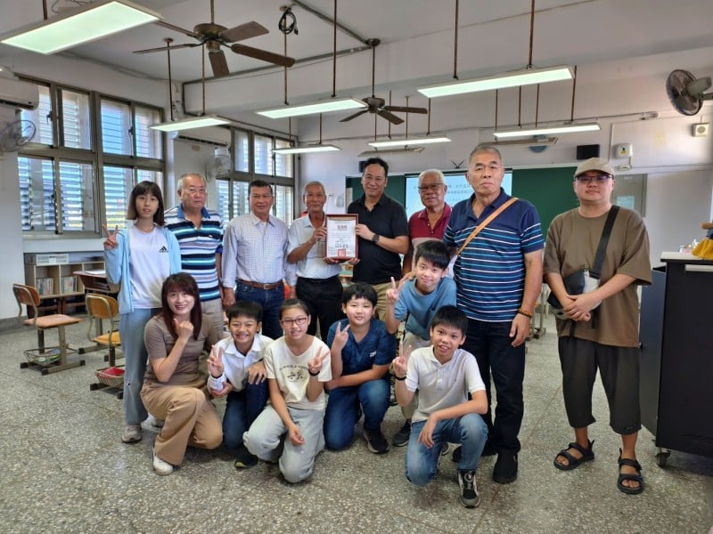 從在地角度關懷社會議題，鑄強國小勇奪小論文競賽「雙金獎」