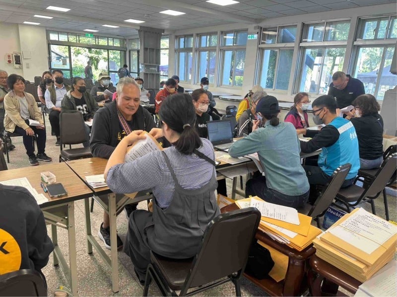 元大金控及三陽工業捐贈光復災區民眾300輛